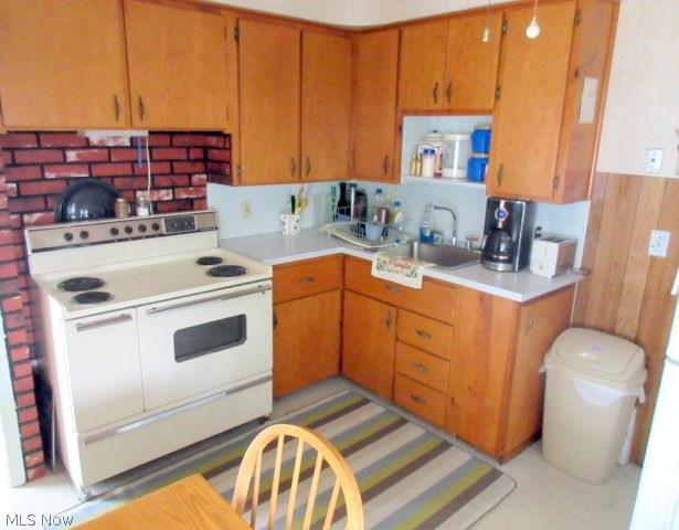 Maple Heights 05 - Residential