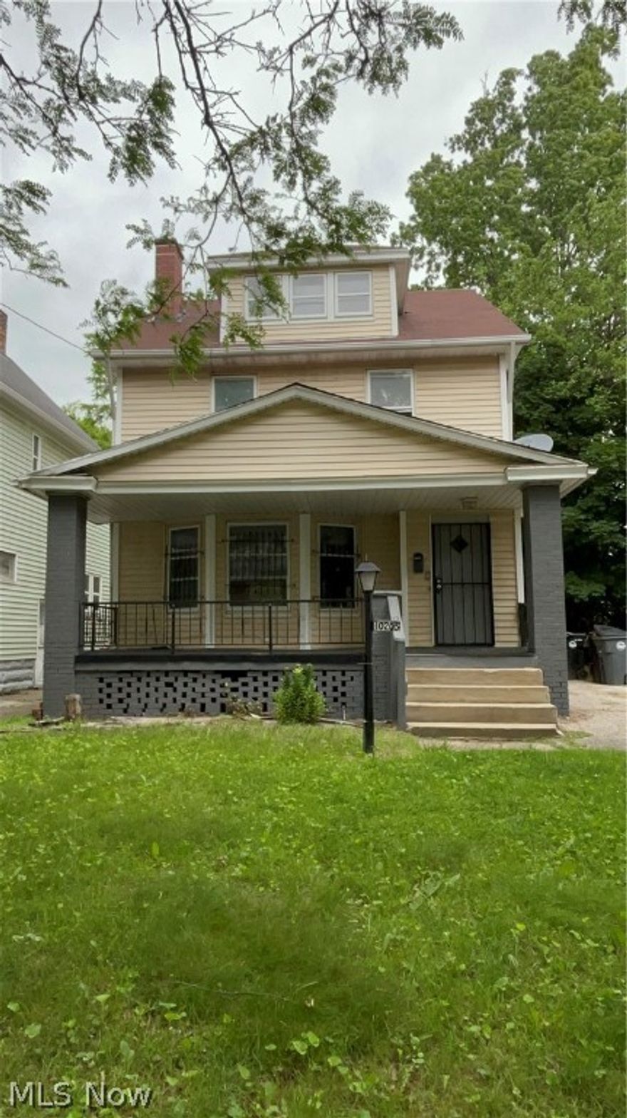 Check out this amazing rennovated four-bedroom home!  The space keeps giving on the main floor with lots of natural light.  New floors and updated light fixtures, and recessed lighting throughout the home.  There’s plenty of room to host a large party in the dining room with built ins.  Beyond the dining room, there’s bonus space to enjoy with family and friends that flows to the kitchen and the sliding glass doors to the deck.  In the kitchen, you will find an updates including new floors, cabinets, countertops and sink.  Find four generious sized bedrooms upstairs and bonus room on the third floor.  Easy access to the highways, food, shopping, and public transportation. Selling AS-IS. Reach out today to make this your home.