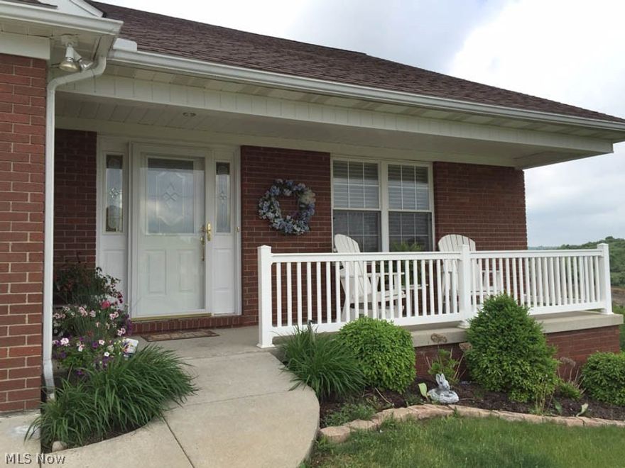 Excellent Condition.  Open and spacious floor plan.