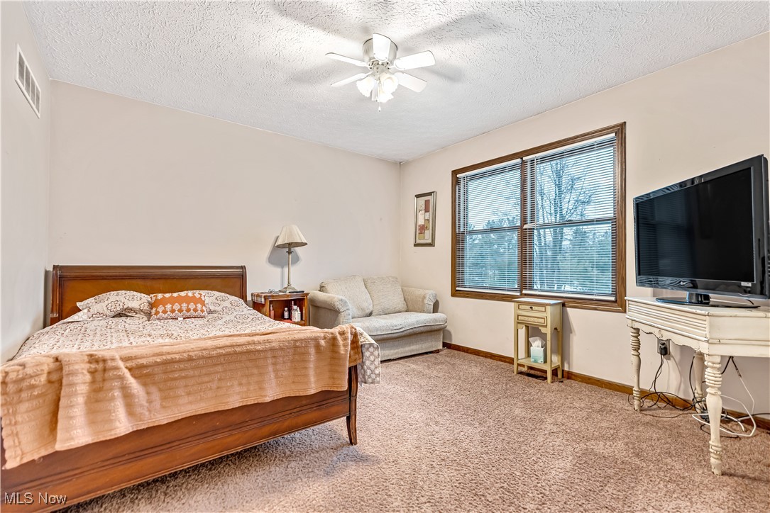 Deb San Nic Acres - Residential