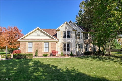 Photo of 425 Middlestone Way, Cuyahoga Falls, OH 44223 (MLS # 5255880)
