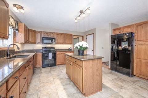 Tiny photo for 425 Middlestone Way, Cuyahoga Falls, OH 44223 (MLS # 5255880)