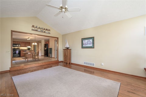 Tiny photo for 425 Middlestone Way, Cuyahoga Falls, OH 44223 (MLS # 5255880)