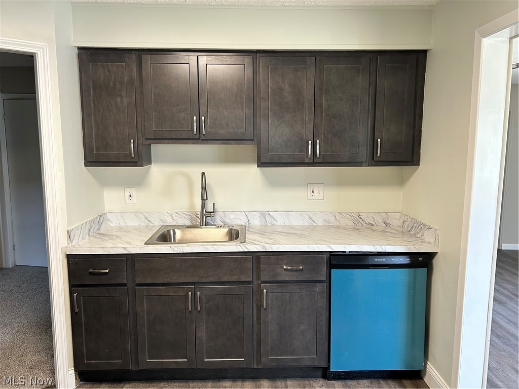 Center Hwy - Residential