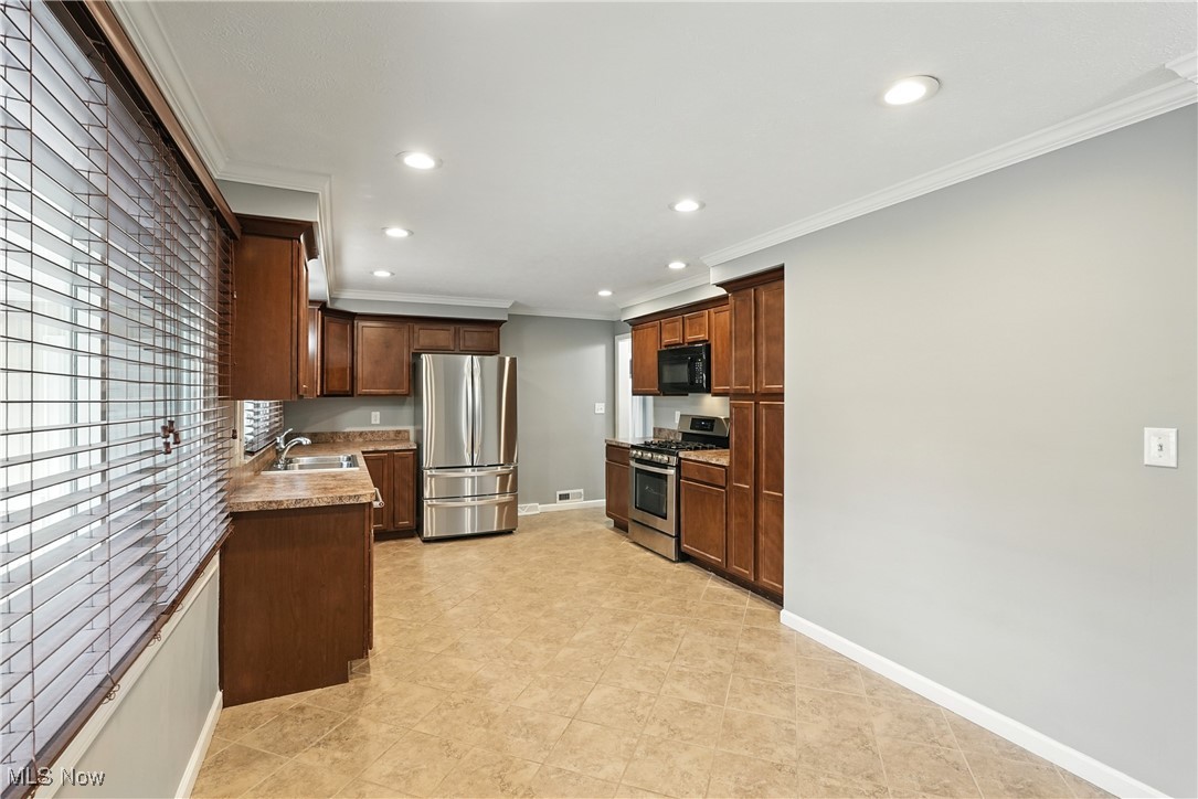 5871 Graydon Drive