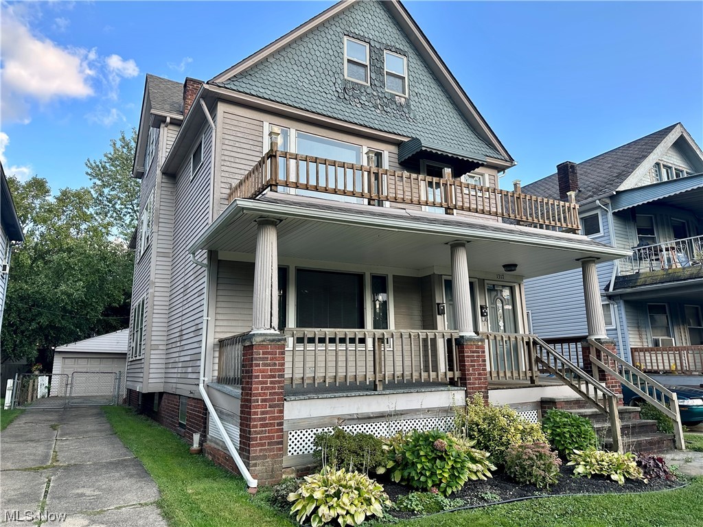 Edgewater - Residential Income