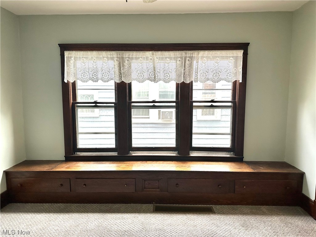 Edgewater - Residential Income