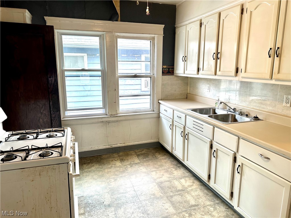 Edgewater - Residential Income