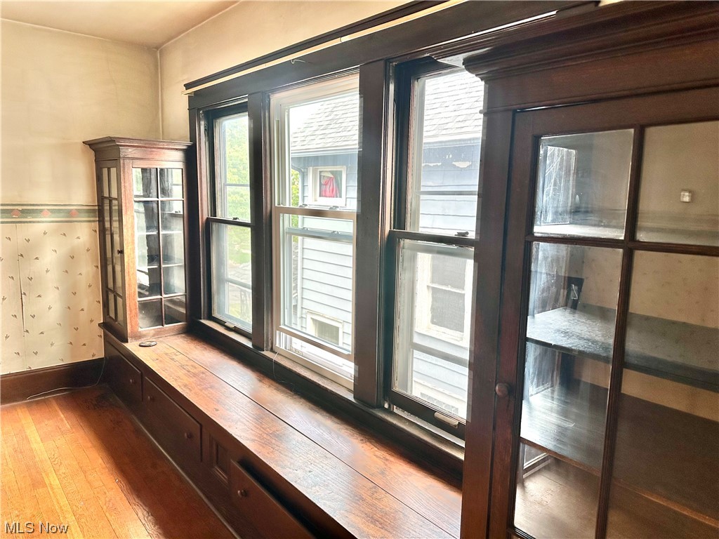 Edgewater - Residential Income