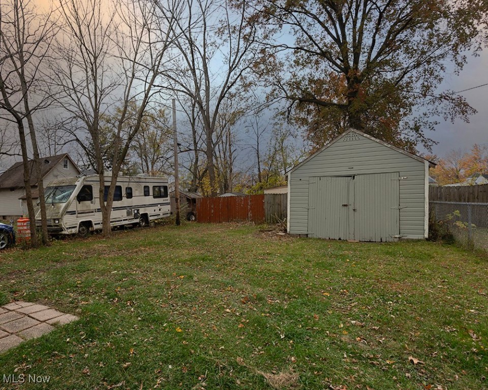 Laundon - Residential