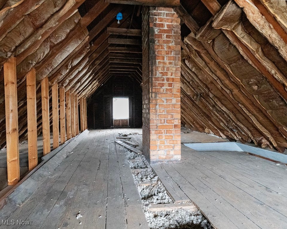 Laundon - Residential