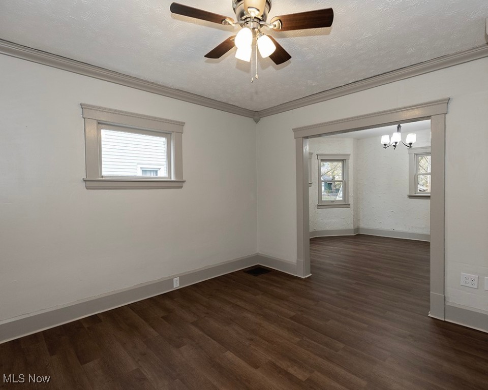 Laundon - Residential