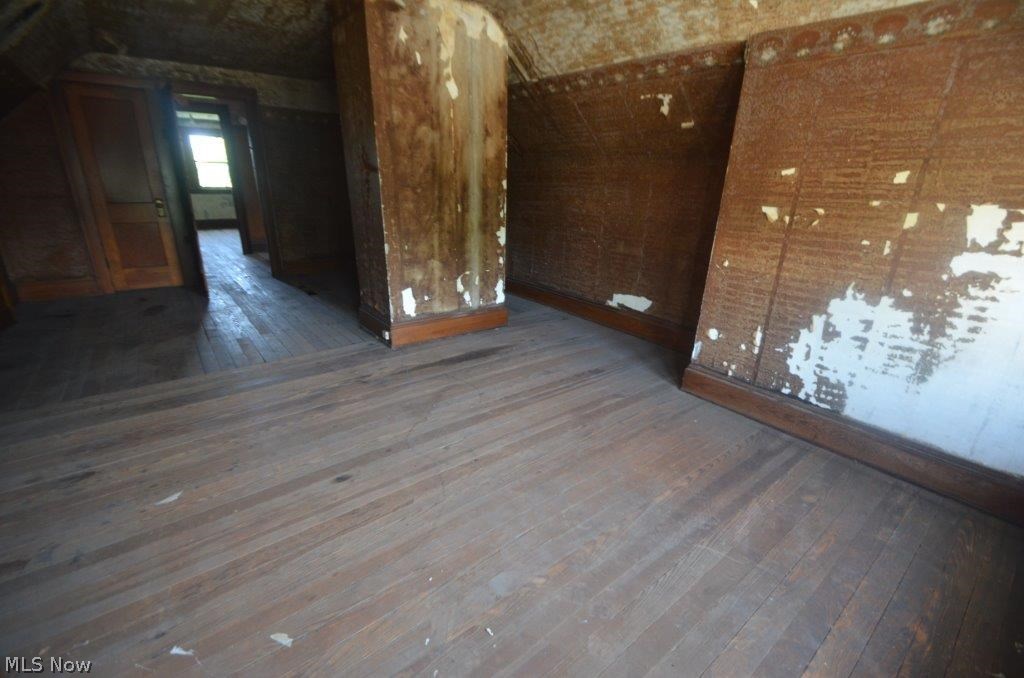 Parkway 01 - Residential Income