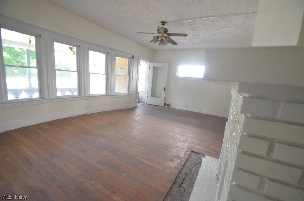 Parkway 01 - Residential Income