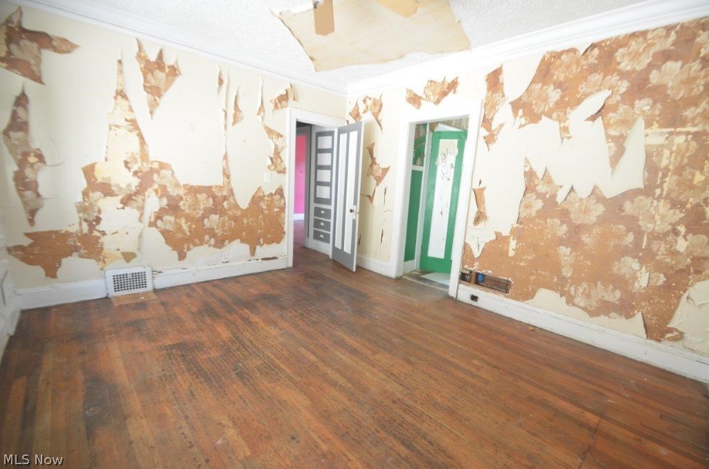 Parkway 01 - Residential Income