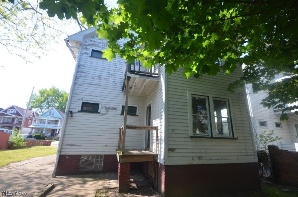 Parkway 01 - Residential Income