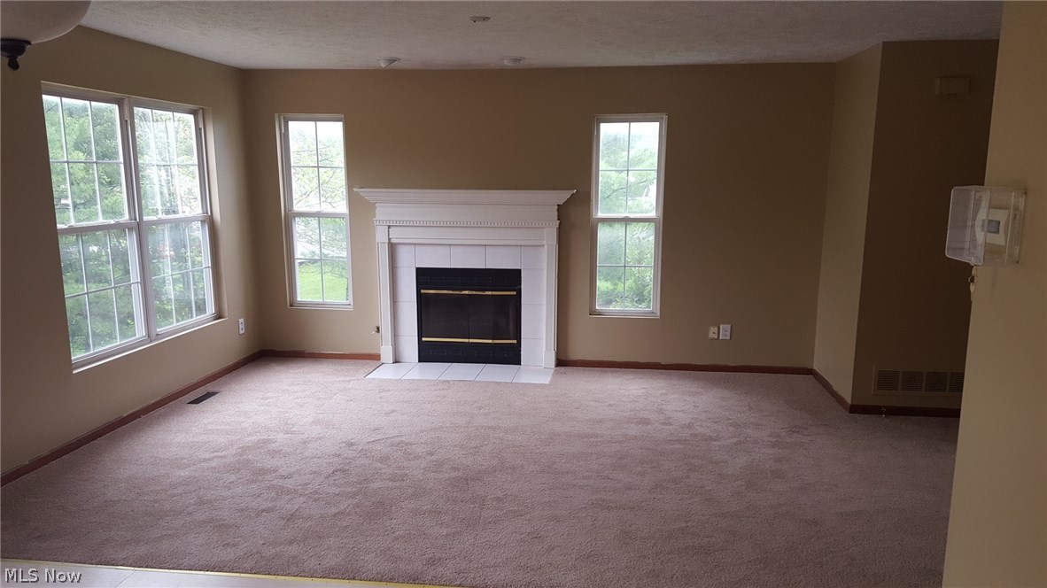 Woods Of Burlington - Residential