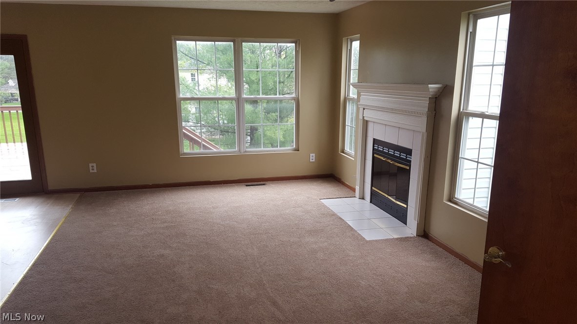 Woods Of Burlington - Residential