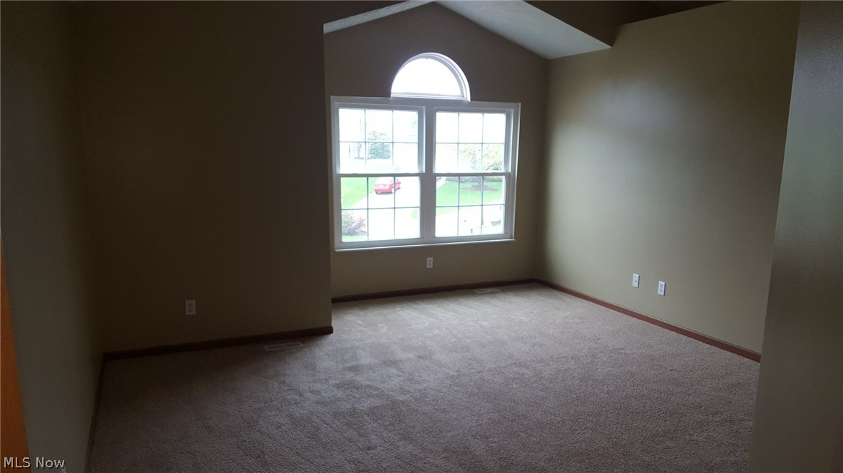 Woods Of Burlington - Residential