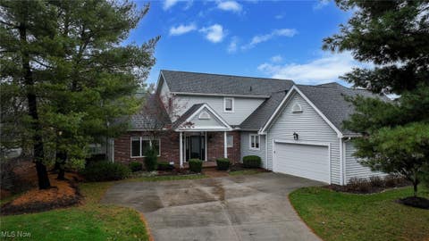 Photo for 207 Lake Pointe Drive