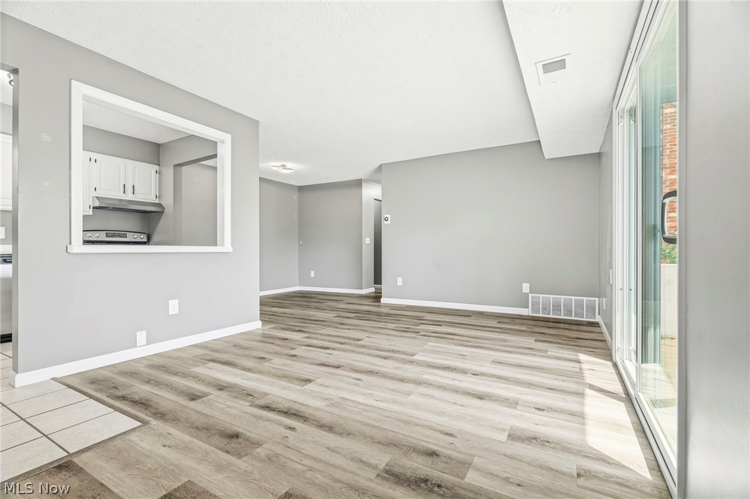 Rolling Meadows Condo - Residential