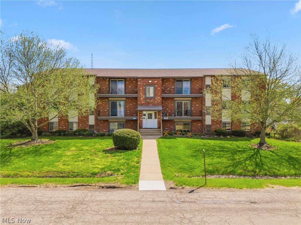 Rolling Meadows Condo - Residential