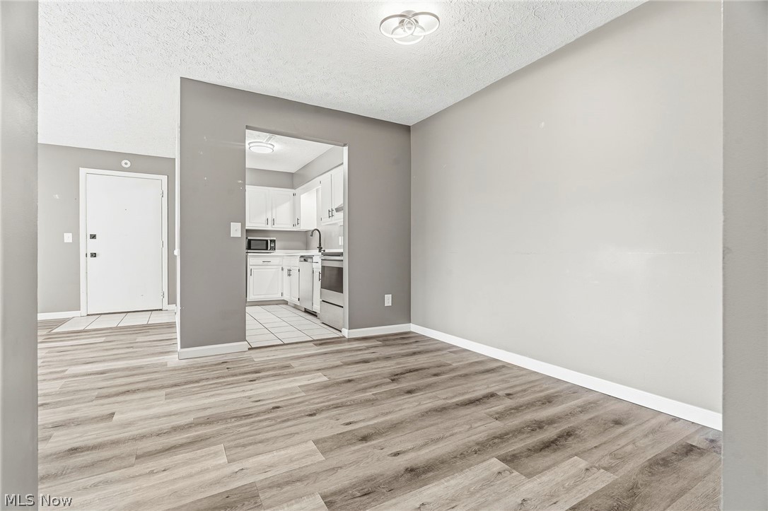 Rolling Meadows Condo - Residential