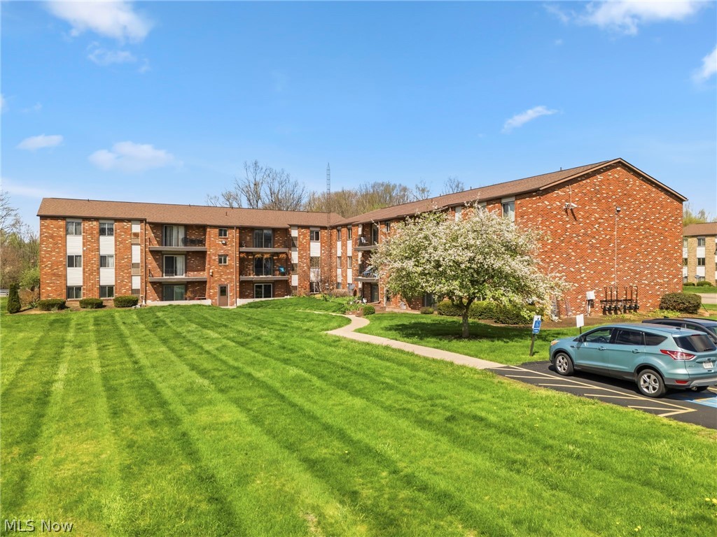 Rolling Meadows Condo - Residential