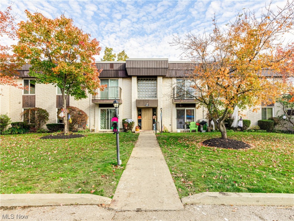 Royal Park Condo Ph I - Residential