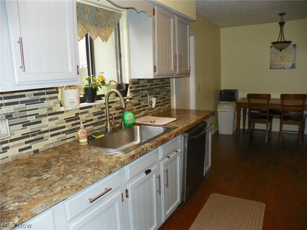 Briarwood Condos - Residential