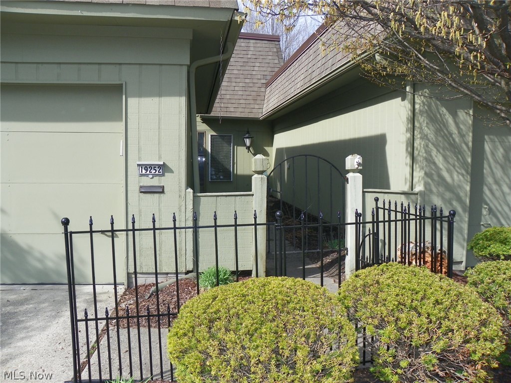 Briarwood Condos - Residential