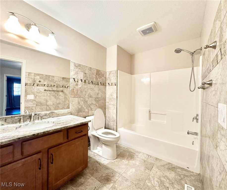 5685 Emerald Ridge #UNIT C, Solon, Ohio image 16