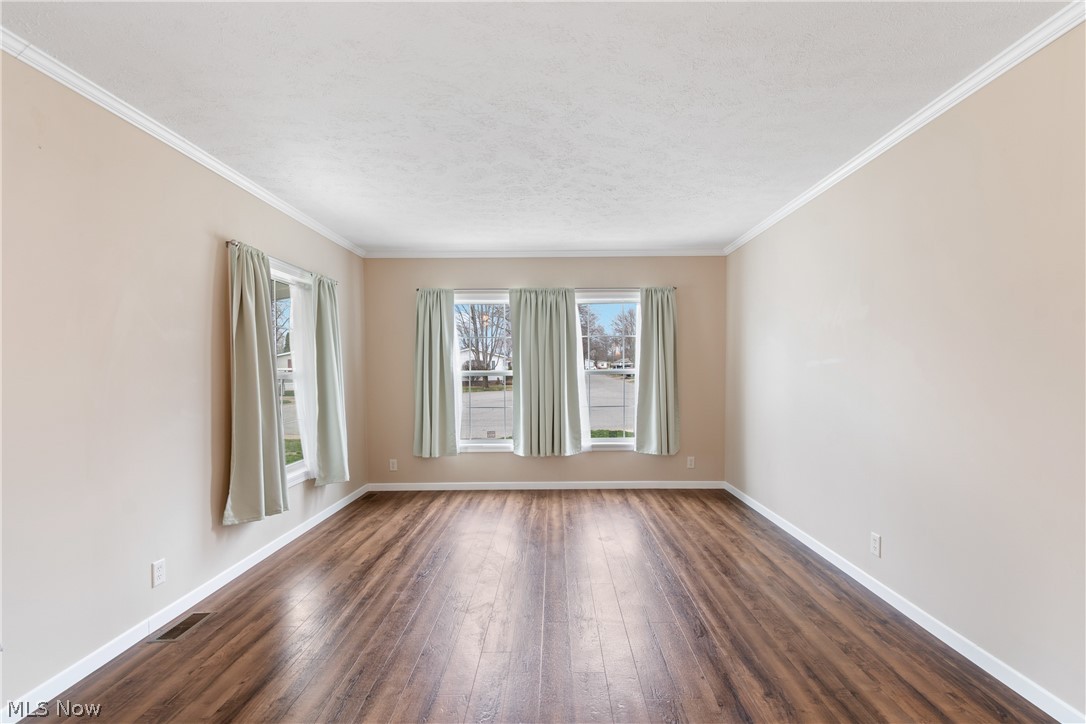 Navarre Village - Residential