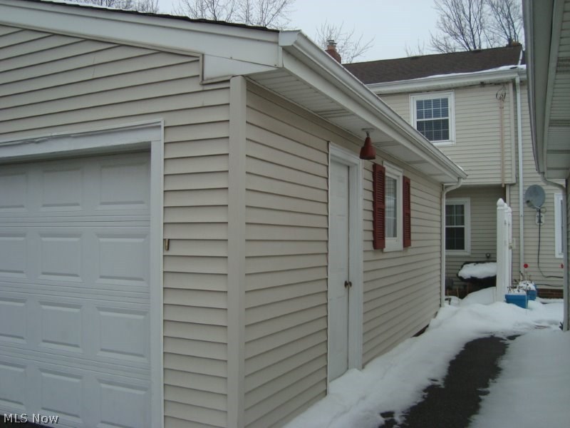 Bear Crk Village Condo 01 - Residential