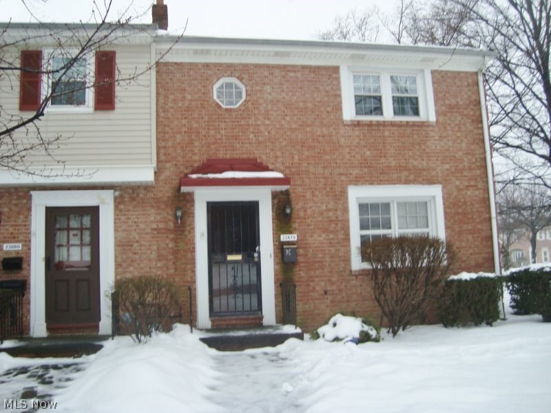 Bank Owned - buyer to assume City of Bedford Heights POS violations which are very minor and attached. Special HOA Assessment is $92.57 per month and runs for an indefinite period of time. Roomy end unit. Show unit and write your offer as this unit is now ready to sell!