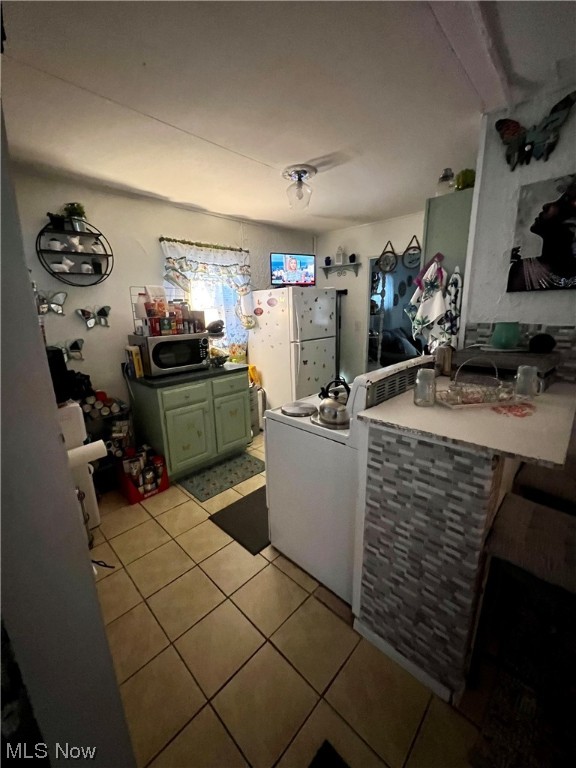 Young L A - Residential