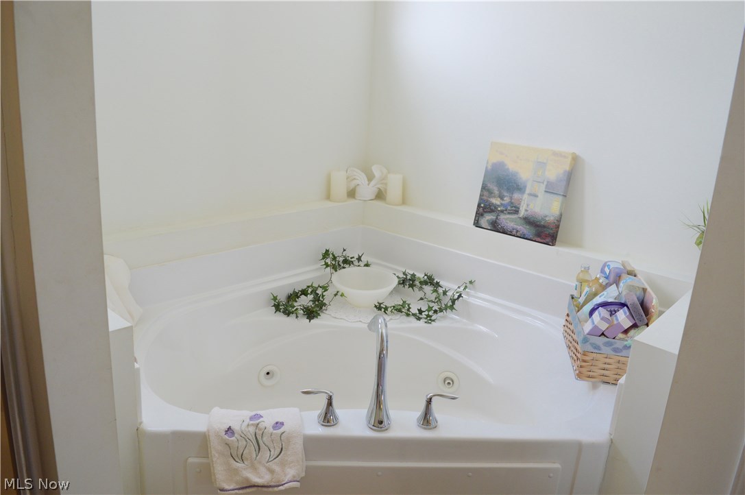 Rolling Brooke - Residential