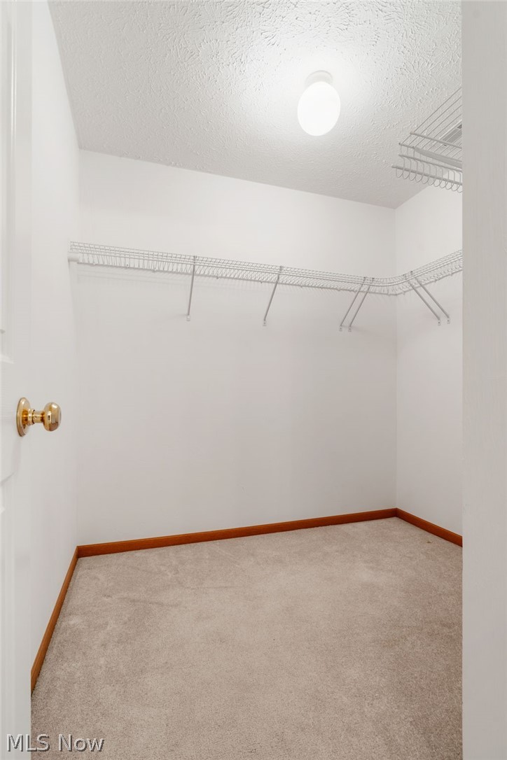 Abbey Glen Cond - Residential