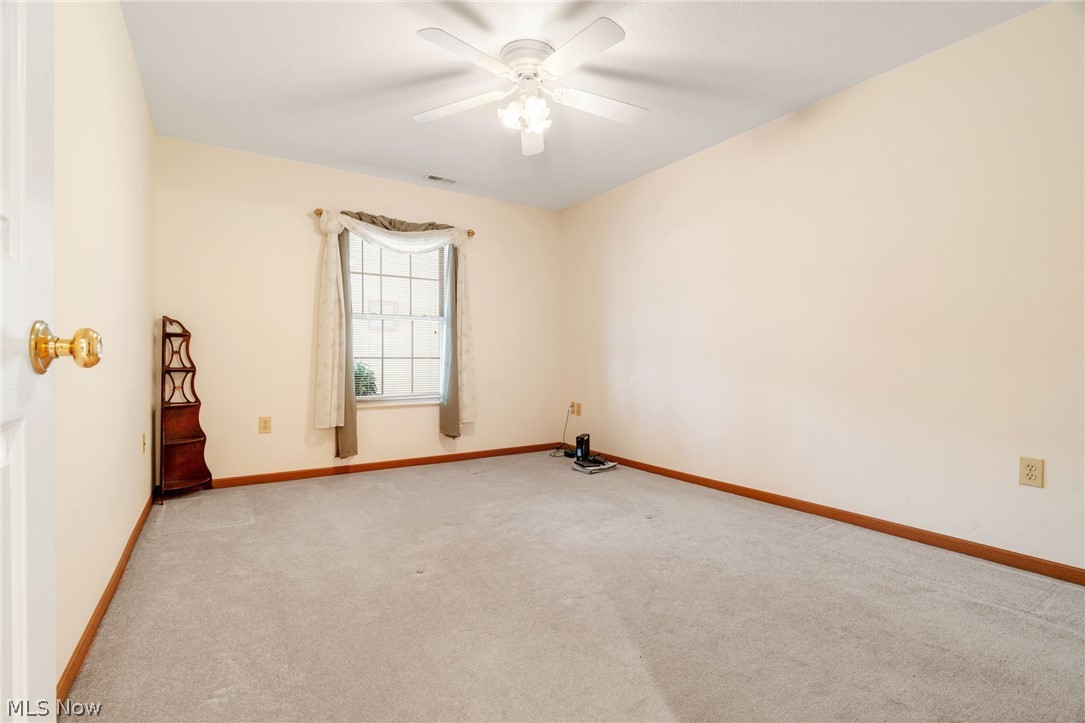 Abbey Glen Cond - Residential