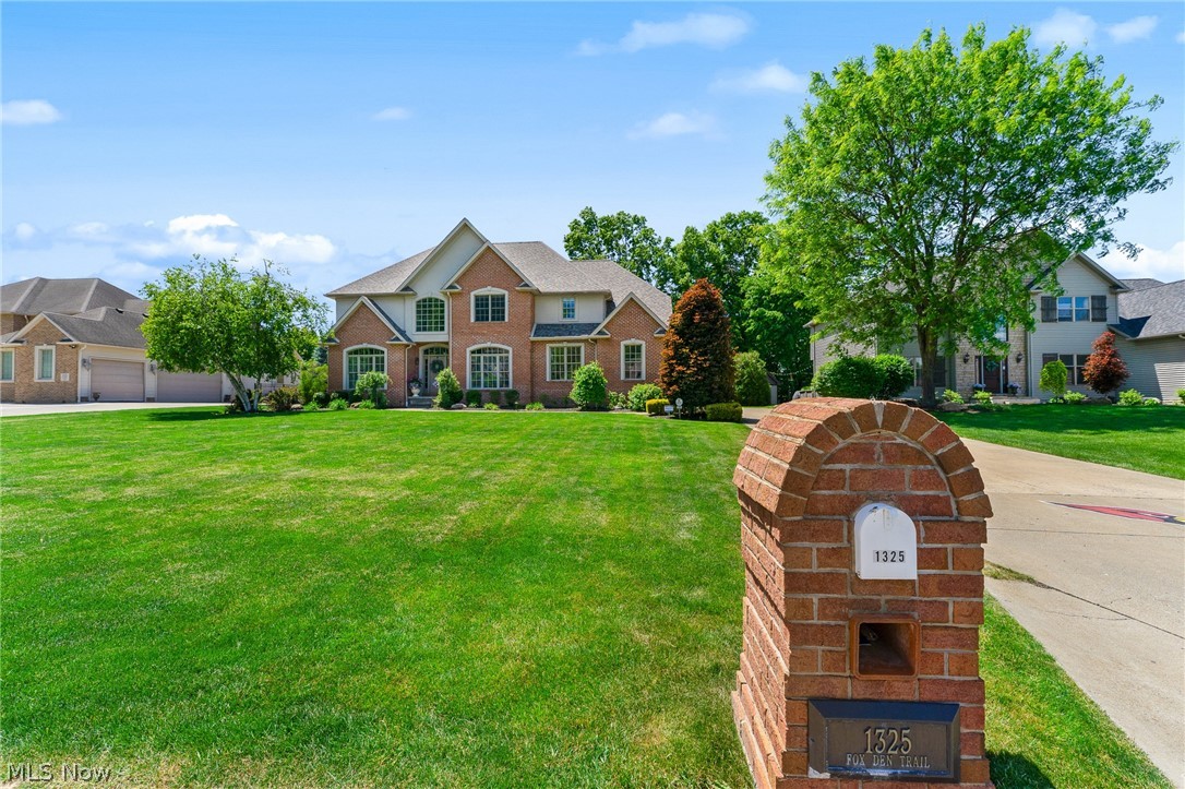 1325 Fox Den Trail