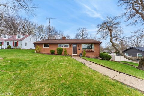 Photo for 311 Rose Lane Street SE