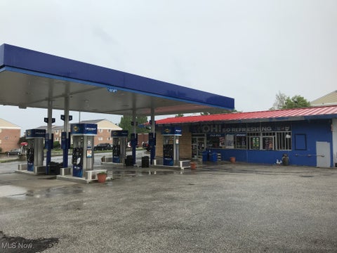 Photo for 175 Youngstown Hubbard Road