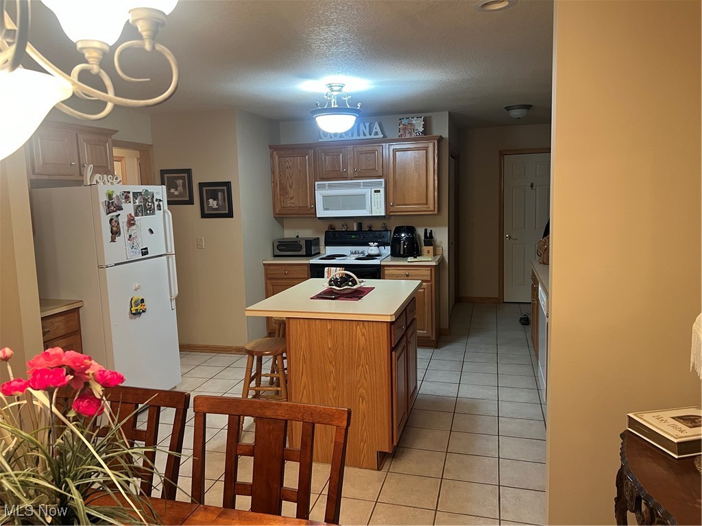 Alexandra Place Condo - Residential