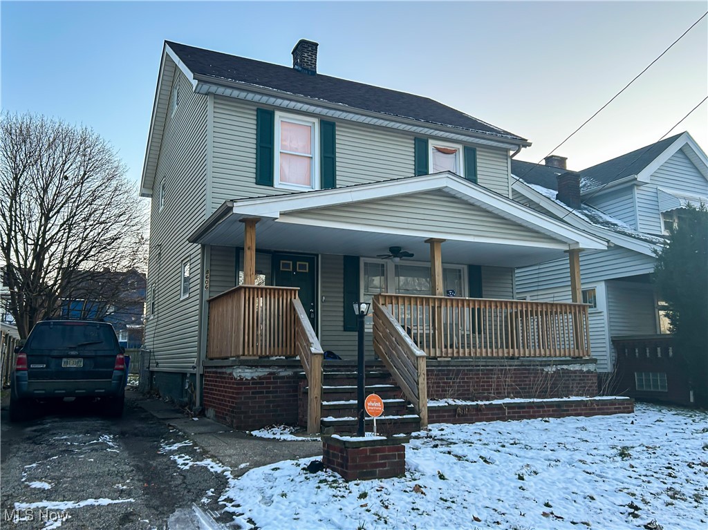 8606 Vineyard Avenue