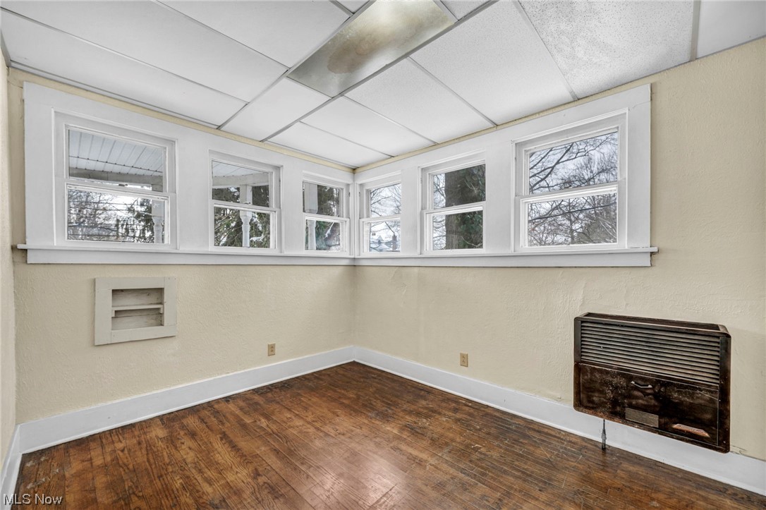 Kenastons - Residential Income