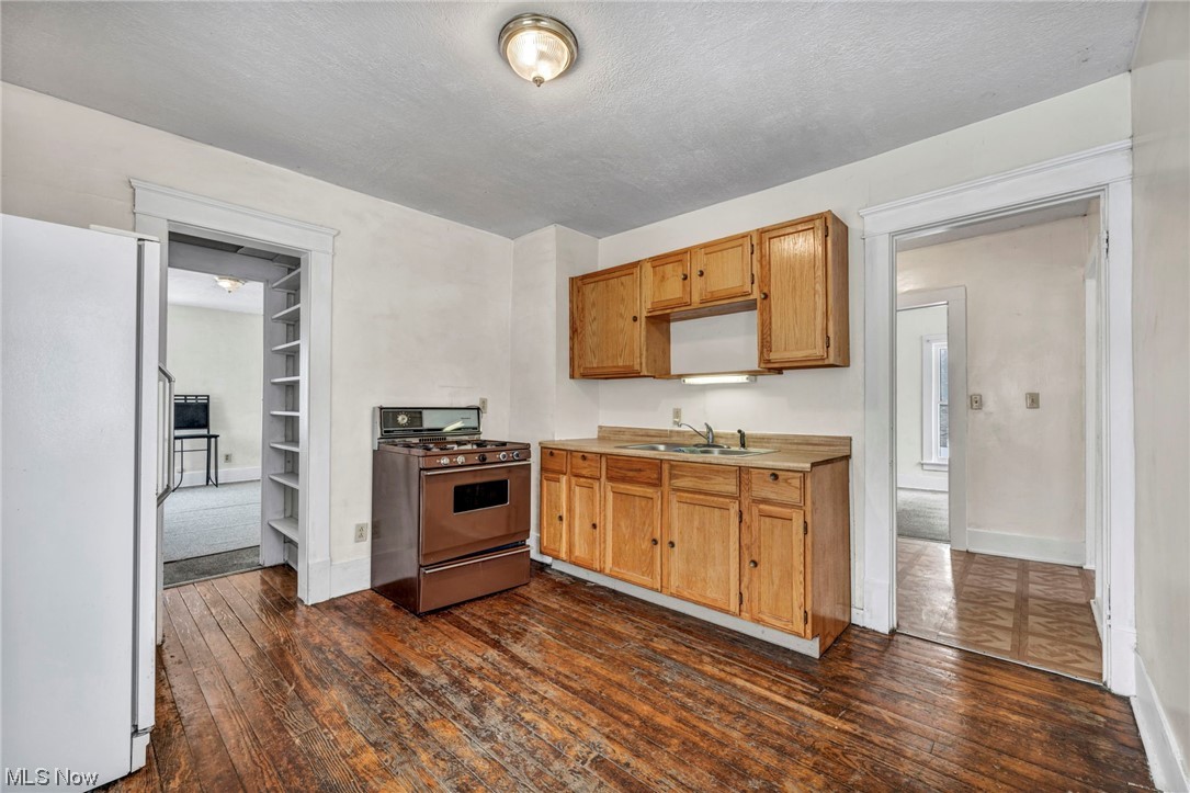 Kenastons - Residential Income