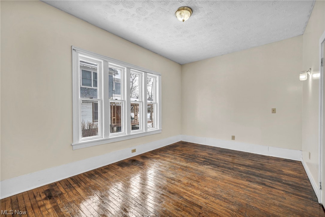 Kenastons - Residential Income