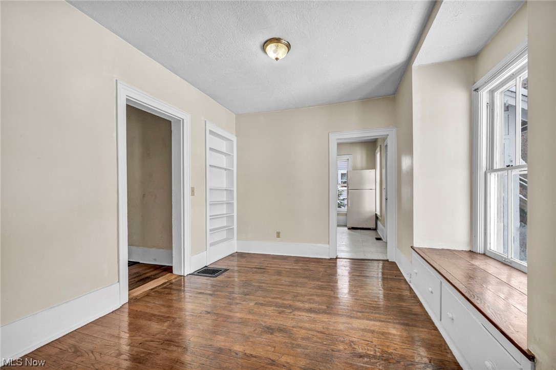 Kenastons - Residential Income