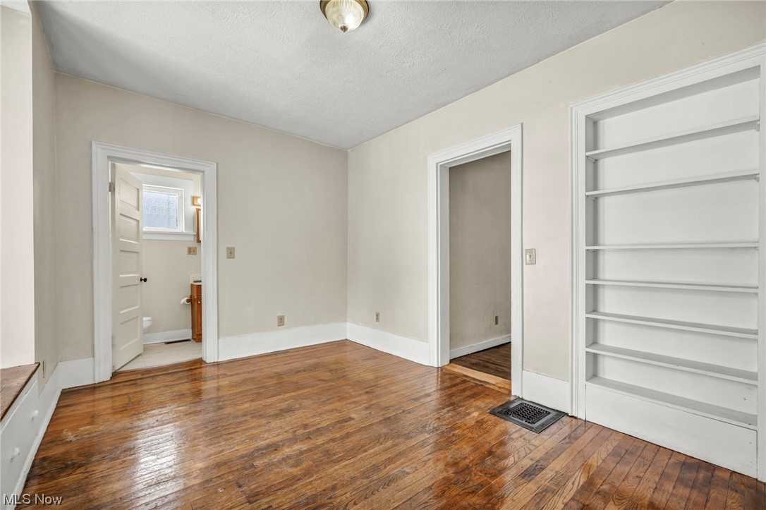 Kenastons - Residential Income