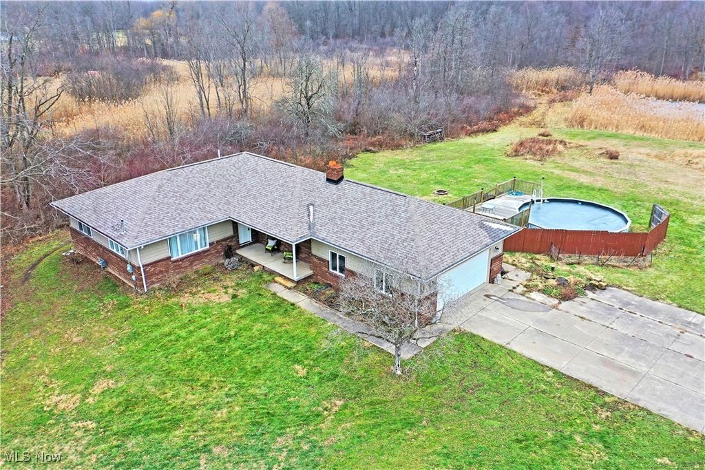 Photo of 5778 Palmyra Road SW, Warren, OH 44481 (MLS # 5181168)